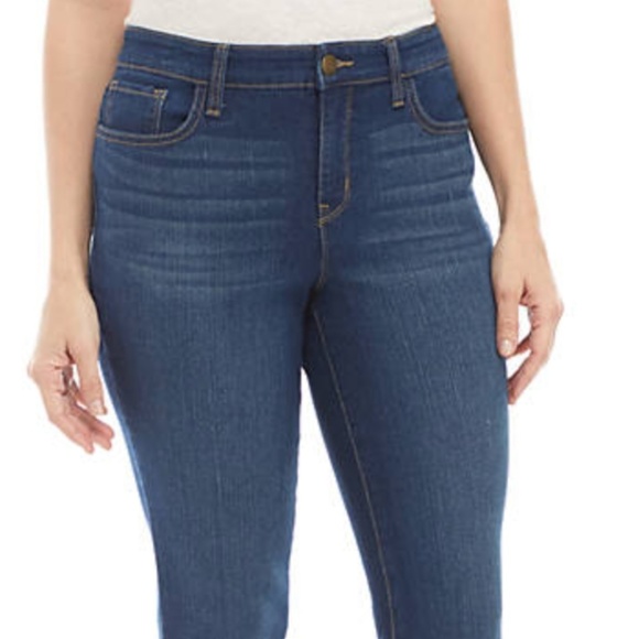 new directions Denim - NEW Directions Girlfriend Jeans, size 6